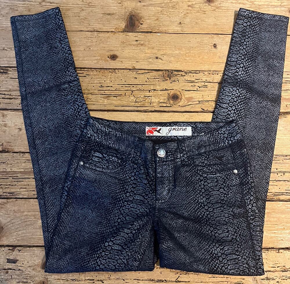 Grane Womens Size 5 Grey Aminal Print Snakeskin Skinny Straight Leg Jeans NWOT